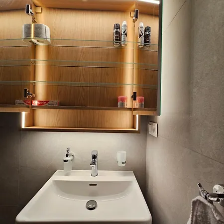 Modry Dunaj * ברטיסלאבה